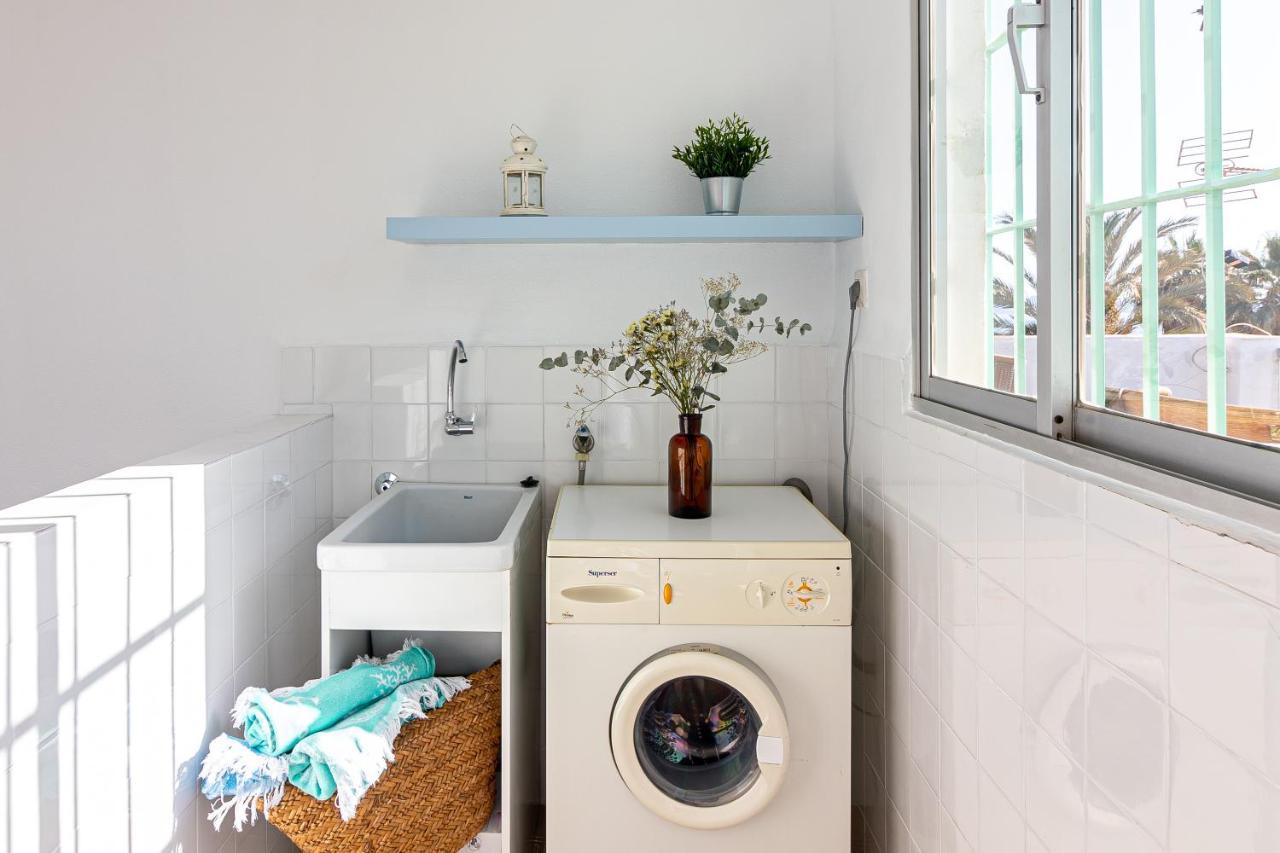 Sea & Wave Al Rolo Beach Apartment Málaga Eksteriør bilde