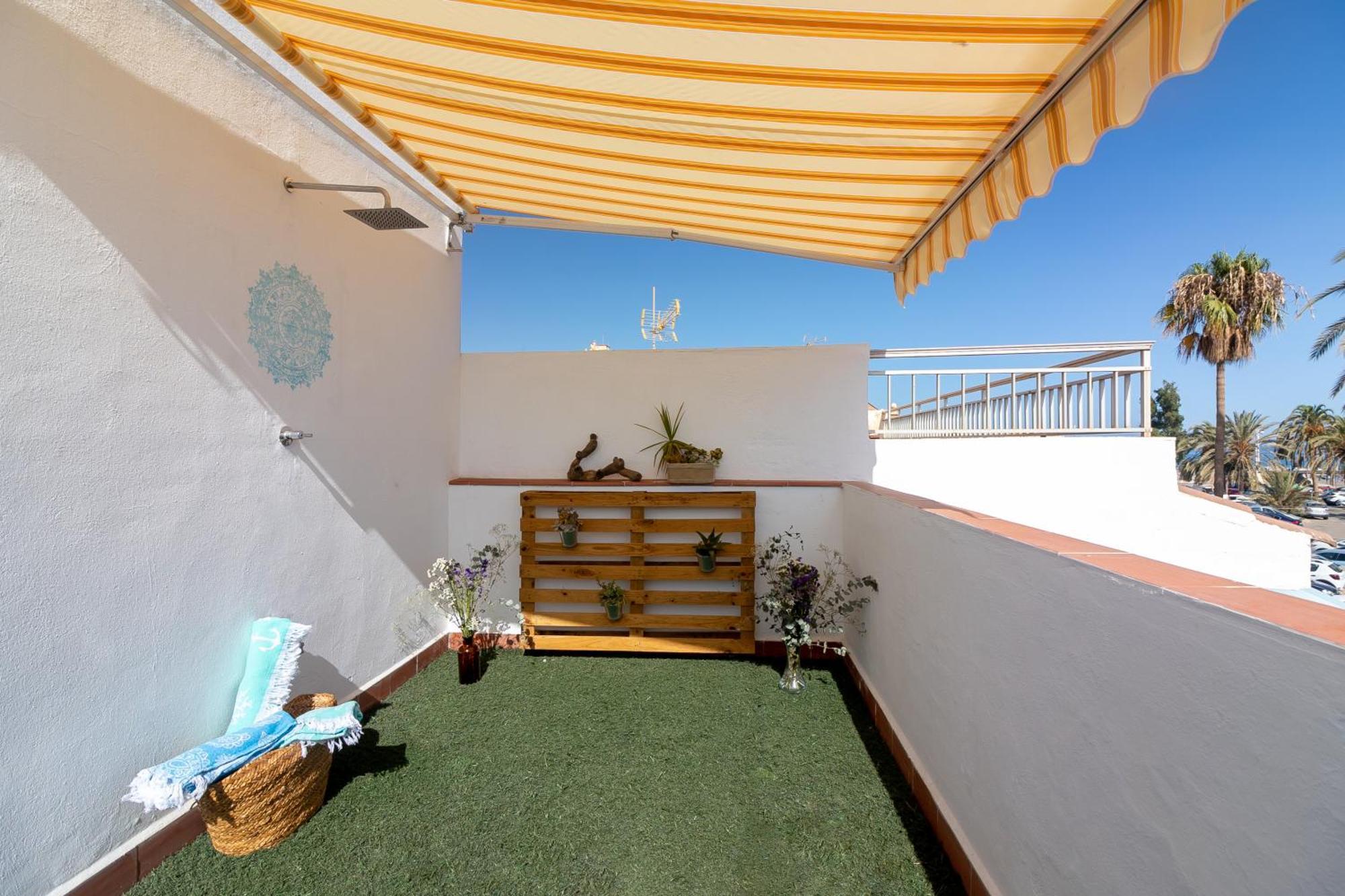 Sea & Wave Al Rolo Beach Apartment Málaga Eksteriør bilde